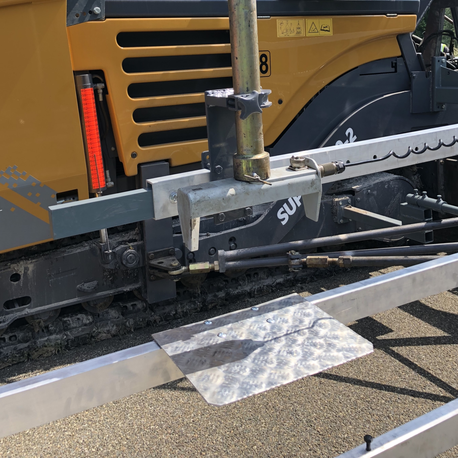 Poutre de nivellement mécanique pour finisseur – Image 13